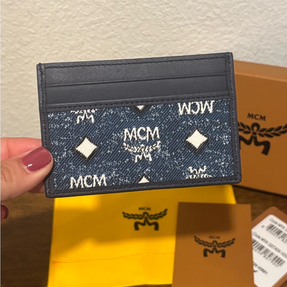 MCM Blue Logo Card Holder - Picture 6 of 7